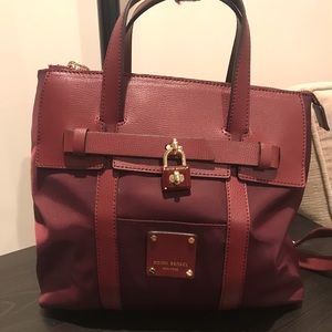 Henri Bendel mini jetsetter
